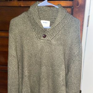 Old Navy men’s Large collar sweater